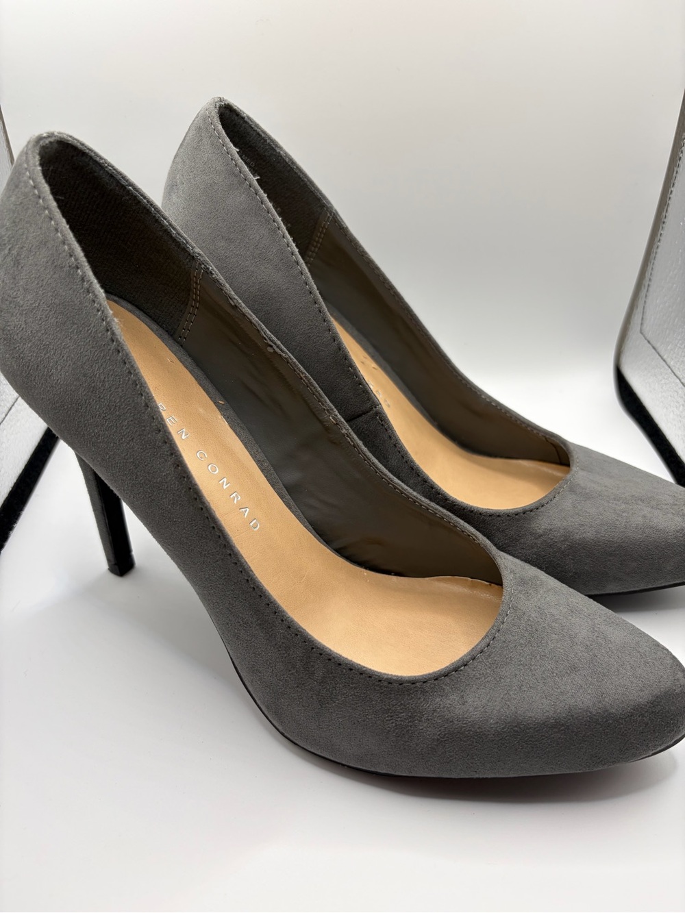 Lauren Conrad Gray Suede High Heel Pumps
